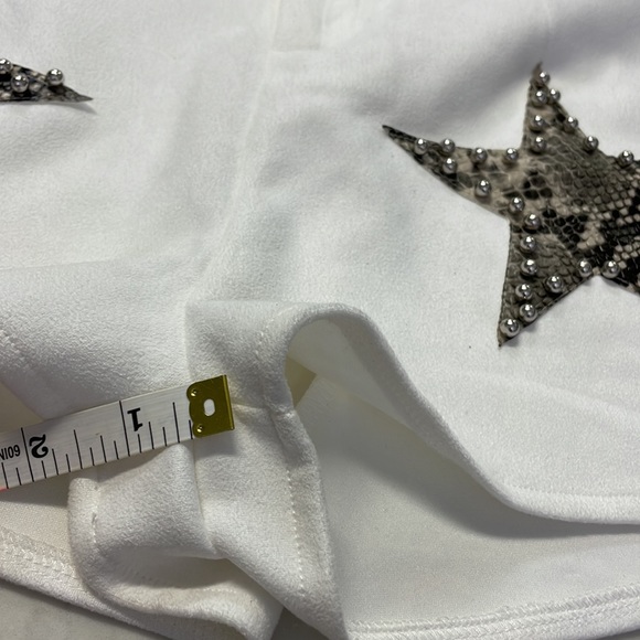 Saints & Hearts Cream Suede Shorts with Snake Print Stars & Studs Medium - Picture 11 of 11